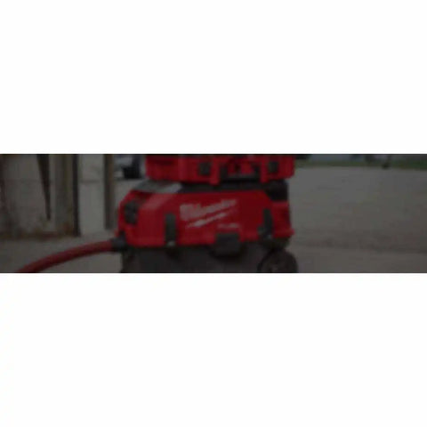 Milwaukee 0888-20 M18 FUEL 9 Gallon Dual Battery Dust Extractor with PACKOUT Compatibility
