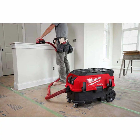 Milwaukee 0888-20 M18 FUEL 9 Gallon Dual Battery Dust Extractor with PACKOUT Compatibility