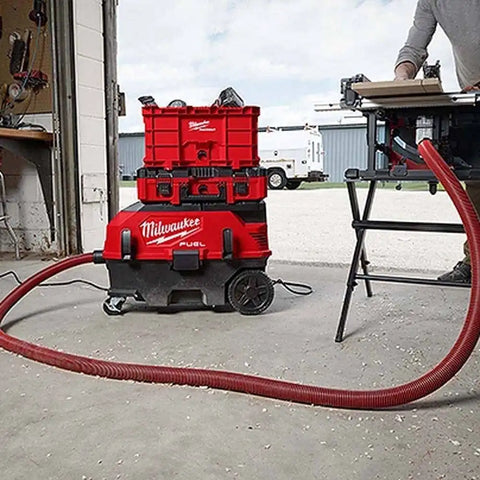 Milwaukee 0888-20 M18 FUEL 9 Gallon Dual Battery Dust Extractor with PACKOUT Compatibility