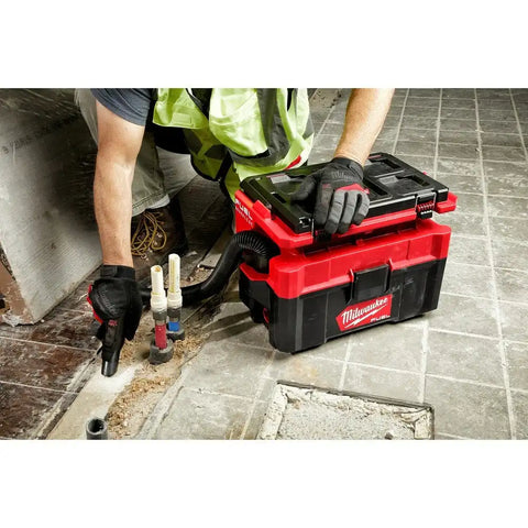 Milwaukee  0970-20 M18 FUEL PACKOUT 2.5 Gallon Wet/Dry Vacuum