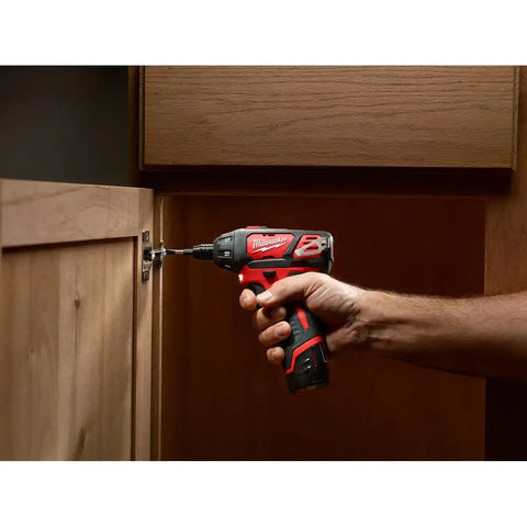 Milwaukee 2401-22 M12 Lithium-Ion 12V 1/4" Hex Screwdriver Kit