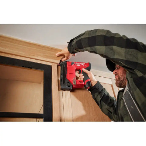 Milwaukee 2541-20 M12 FUEL 18 Gauge Compact Brad Nailer