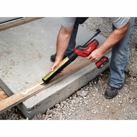 Milwaukee 2641-20 M18 Cordless 10oz. Caulk and Adhesive Gun Bare Tool