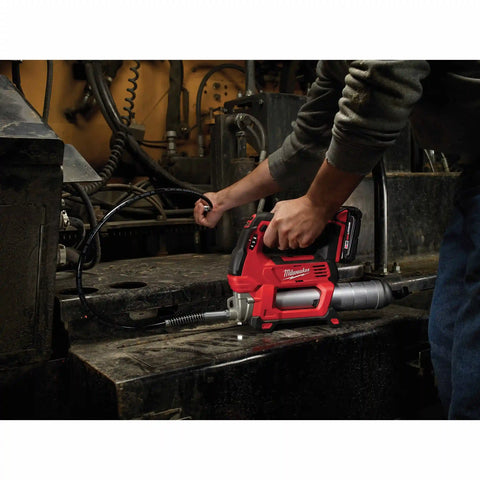 Milwaukee 2646-21CT M18 2-Speed Grease Gun (1 Battery)