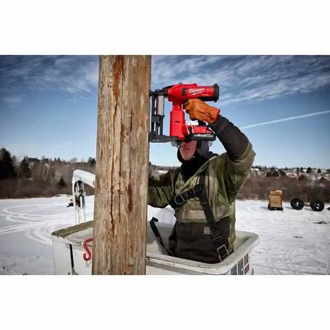 Milwaukee 2843-20 M18 Fuel Utility Fencing Stapler