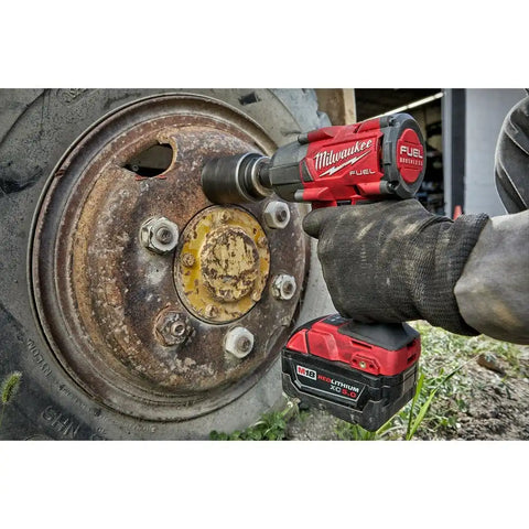 Milwaukee 2962-20 M18 FUEL™ 1/2" Mid-Torque Impact Wrench w/ Friction Ring Bare Tool
