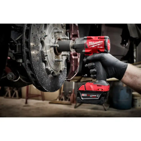 Milwaukee 2962P-22R M18 FUEL 1/2 " Mid-Torque Impact Wrench w/ Pin Detent Kit