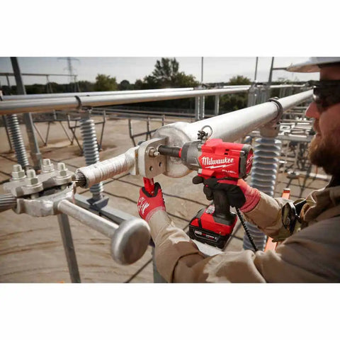 Milwaukee 2966-22 M18 FUEL 1/2" High Torque Impact Wrench w/ Pin Detent Kit