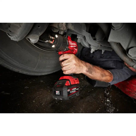 Milwaukee 2967-21F M18 FUEL 1/2" High Torque Impact Wrench w/ Friction Ring REDLITHIUM FORGE Kit