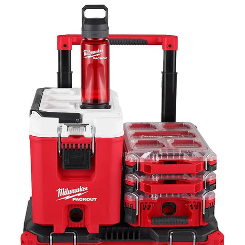 Milwaukee 48-22-8371R PACKOUT 25oz Bottle with Chug Lid - Red