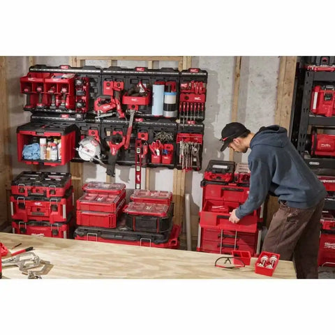 Milwaukee 48-22-8496 PACKOUT Compact Wall Plate