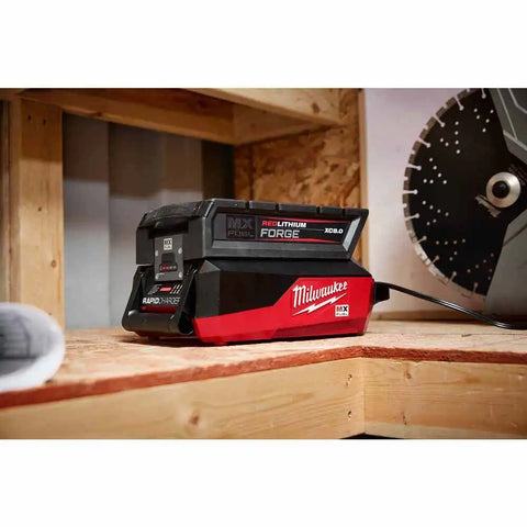 Milwaukee MXFRC MX FUEL Rapid Charger
